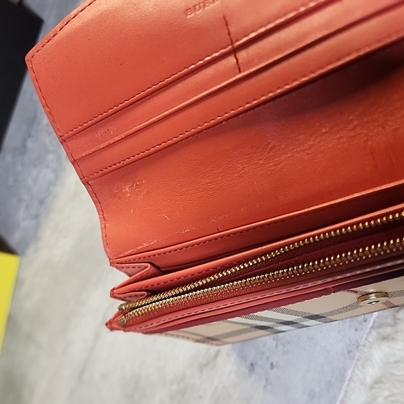 Burberry wallet - Picture 12 of 13